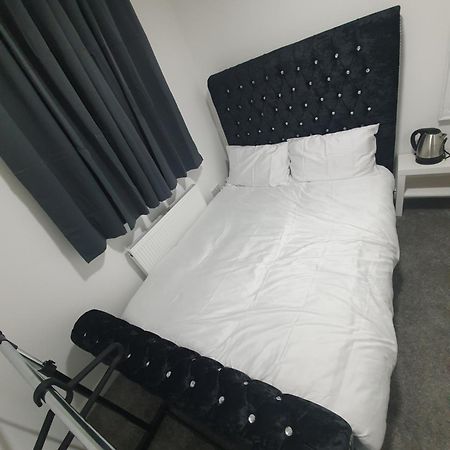 Beautiful Rooms Shaw St And Pine St Bury  Dış mekan fotoğraf