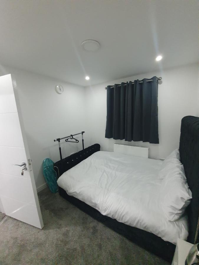 Beautiful Rooms Shaw St And Pine St Bury  Dış mekan fotoğraf