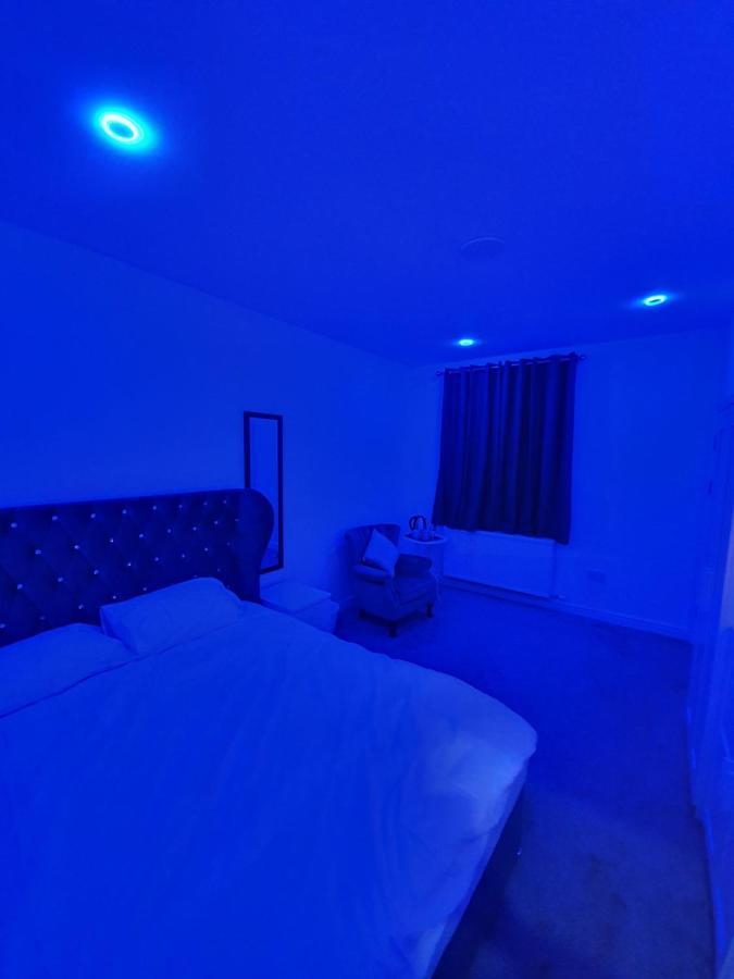 Beautiful Rooms Shaw St And Pine St Bury  Dış mekan fotoğraf