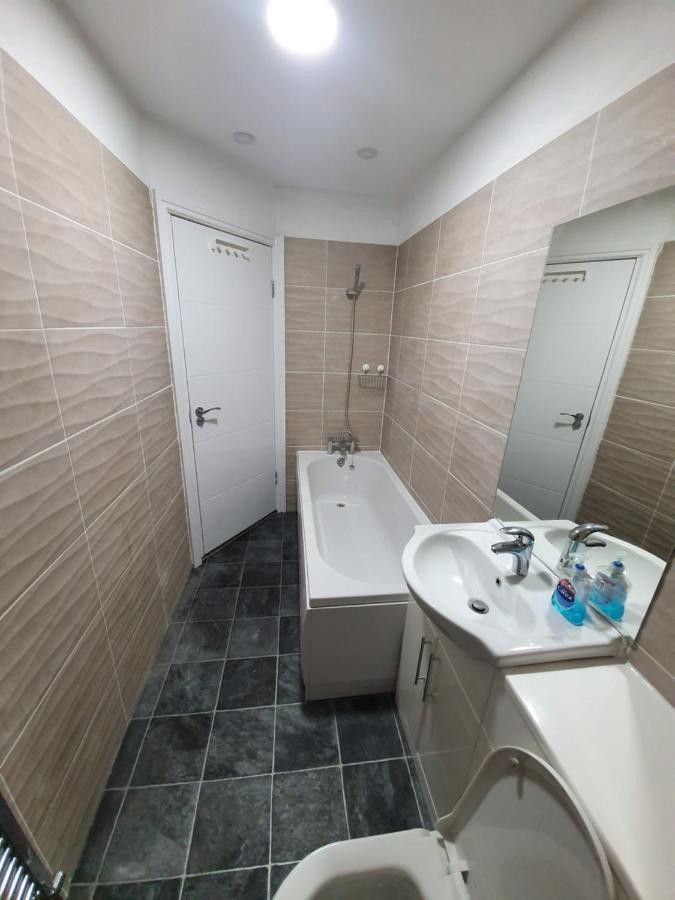 Beautiful Rooms Shaw St And Pine St Bury  Dış mekan fotoğraf