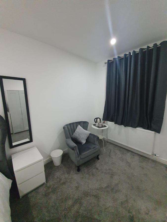 Beautiful Rooms Shaw St And Pine St Bury  Dış mekan fotoğraf