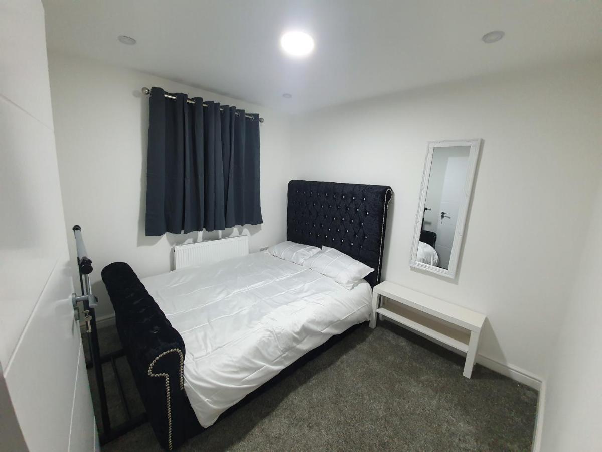 Beautiful Rooms Shaw St And Pine St Bury  Dış mekan fotoğraf