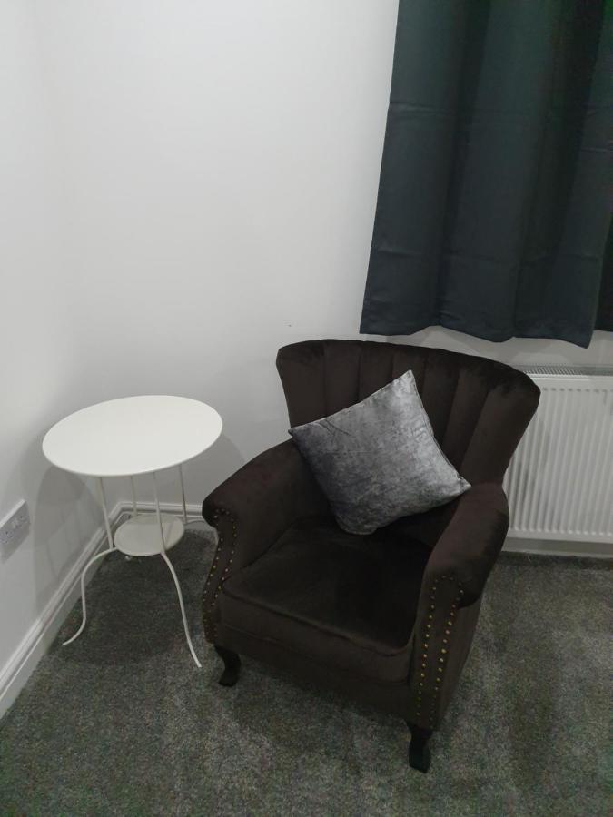 Beautiful Rooms Shaw St And Pine St Bury  Dış mekan fotoğraf