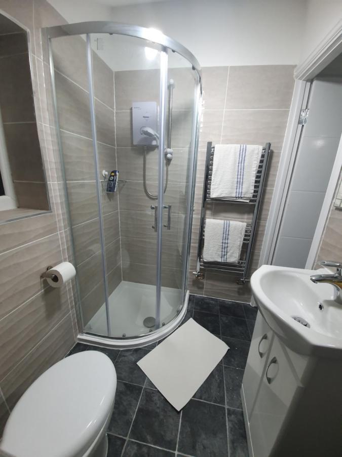 Beautiful Rooms Shaw St And Pine St Bury  Dış mekan fotoğraf
